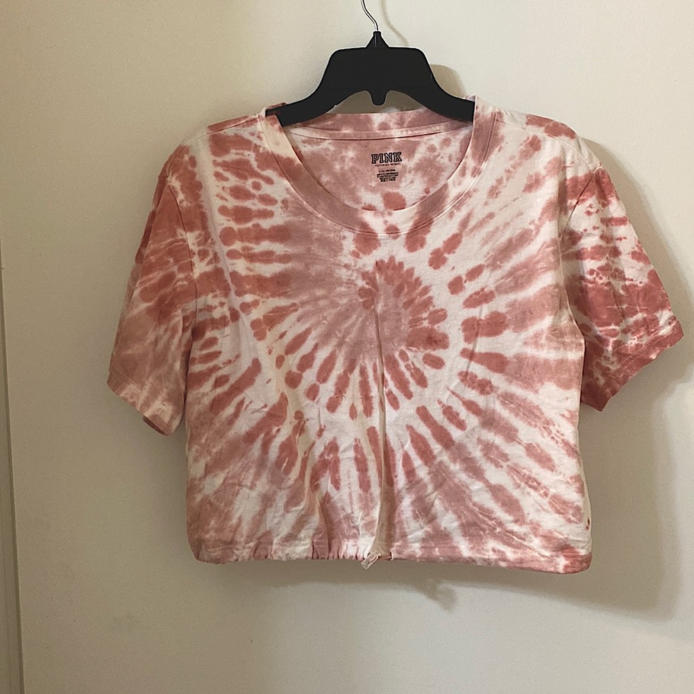 Adjustable pink workout tee